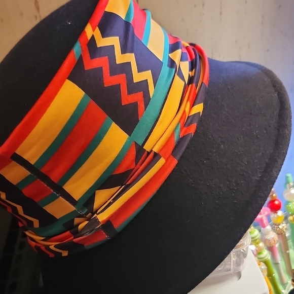 Colorful Patterned Women's Hat - Picture 2 of 3